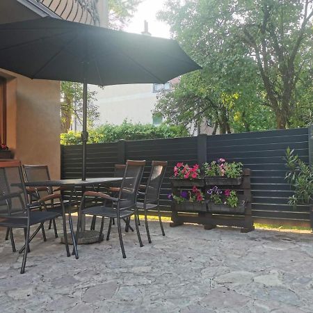 Отель House Leyla Бихач Экстерьер фото