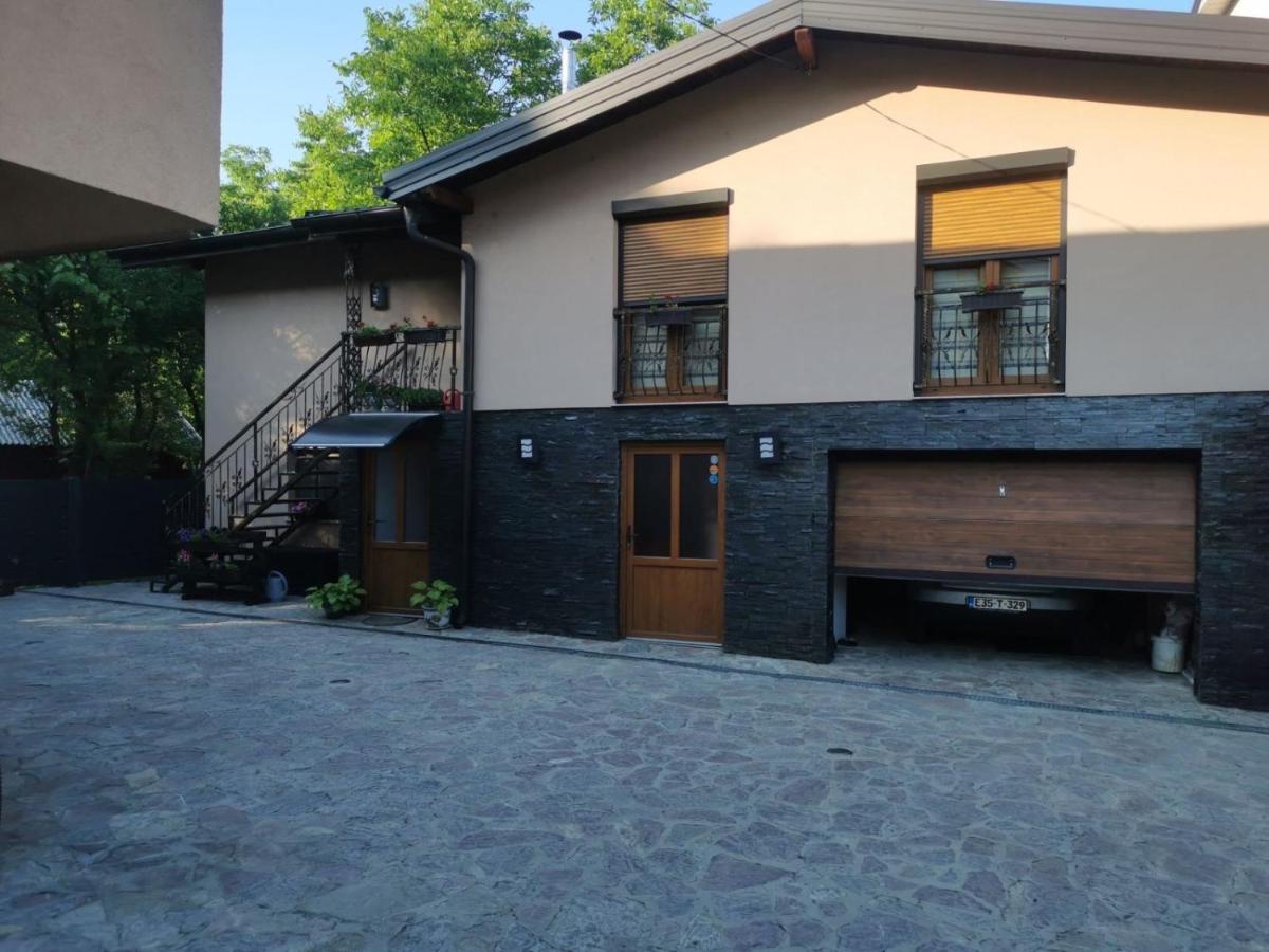 Отель House Leyla Бихач Экстерьер фото