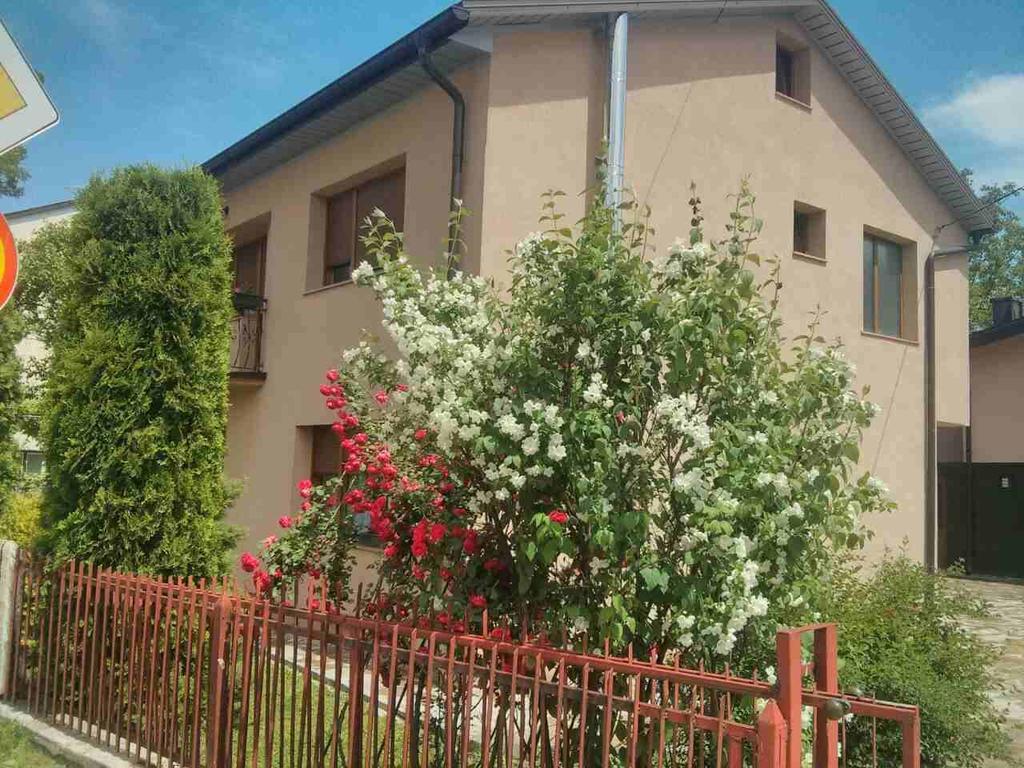 Отель House Leyla Бихач Экстерьер фото